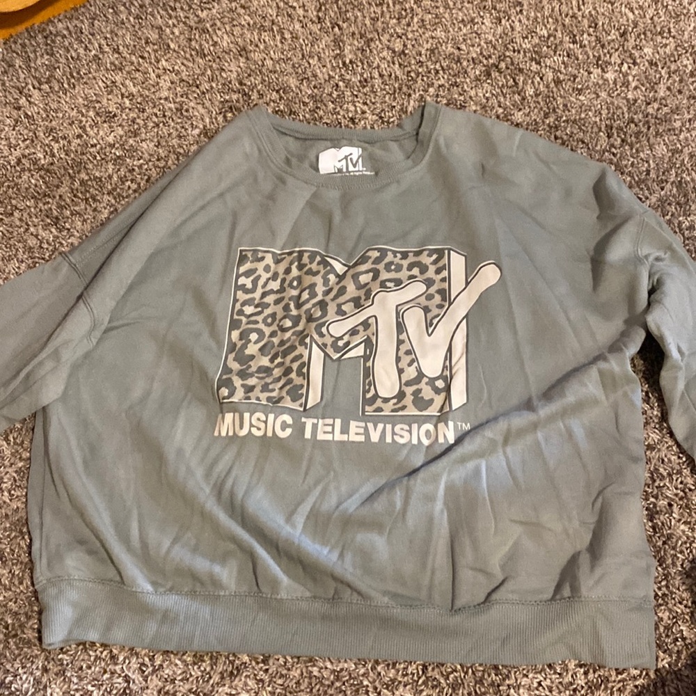 MTV green crewneck